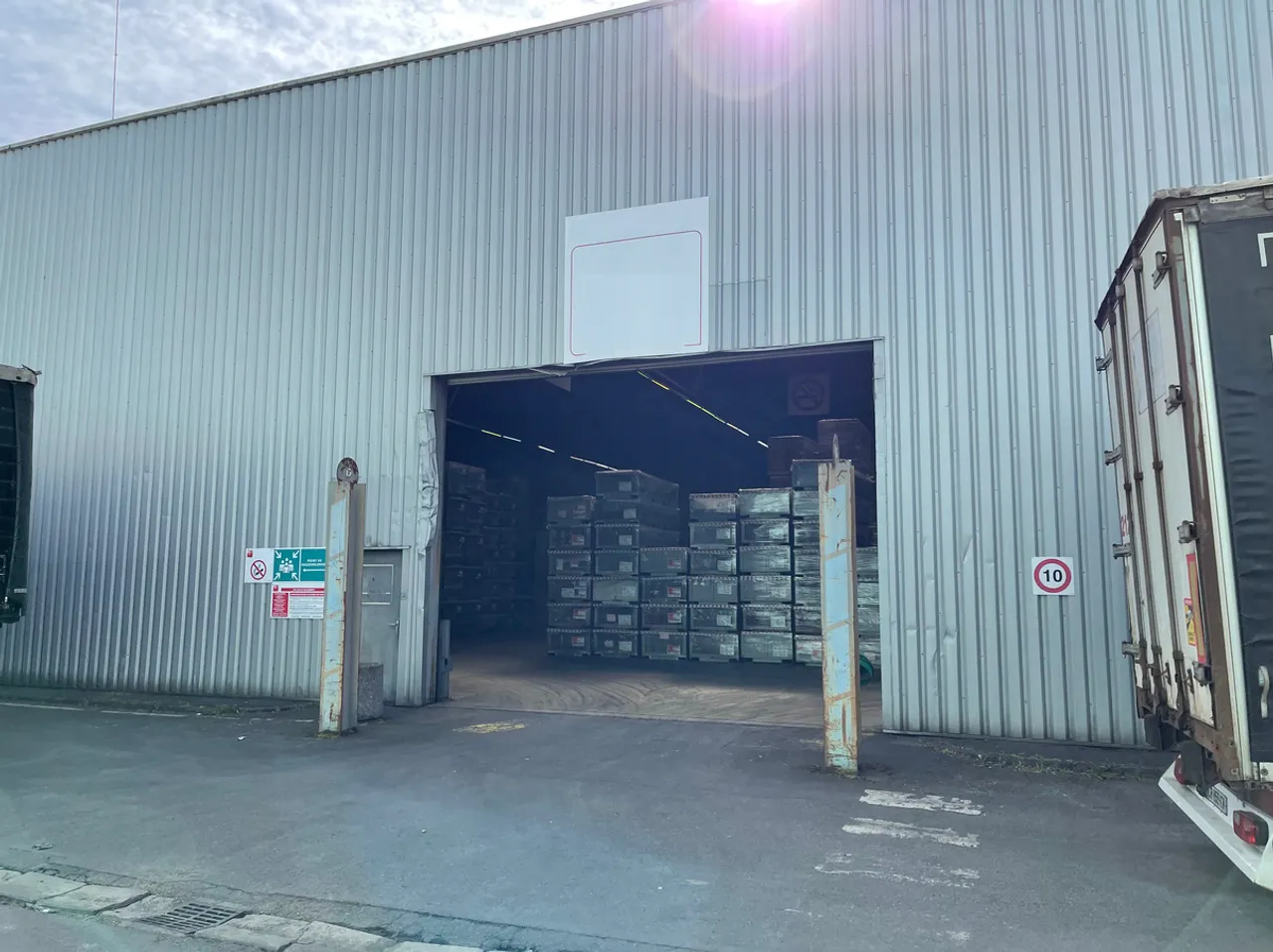 logistics - Activités / Bureaux À Louer - gallery - 3