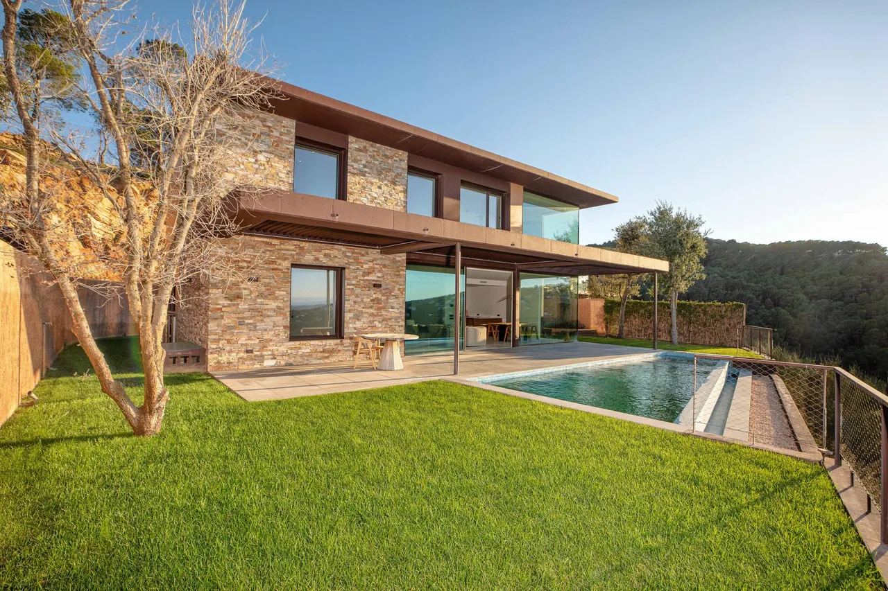 living - Casa / villa de 340m² en venta en Sa Riera, Costa Brava - gallery - 3