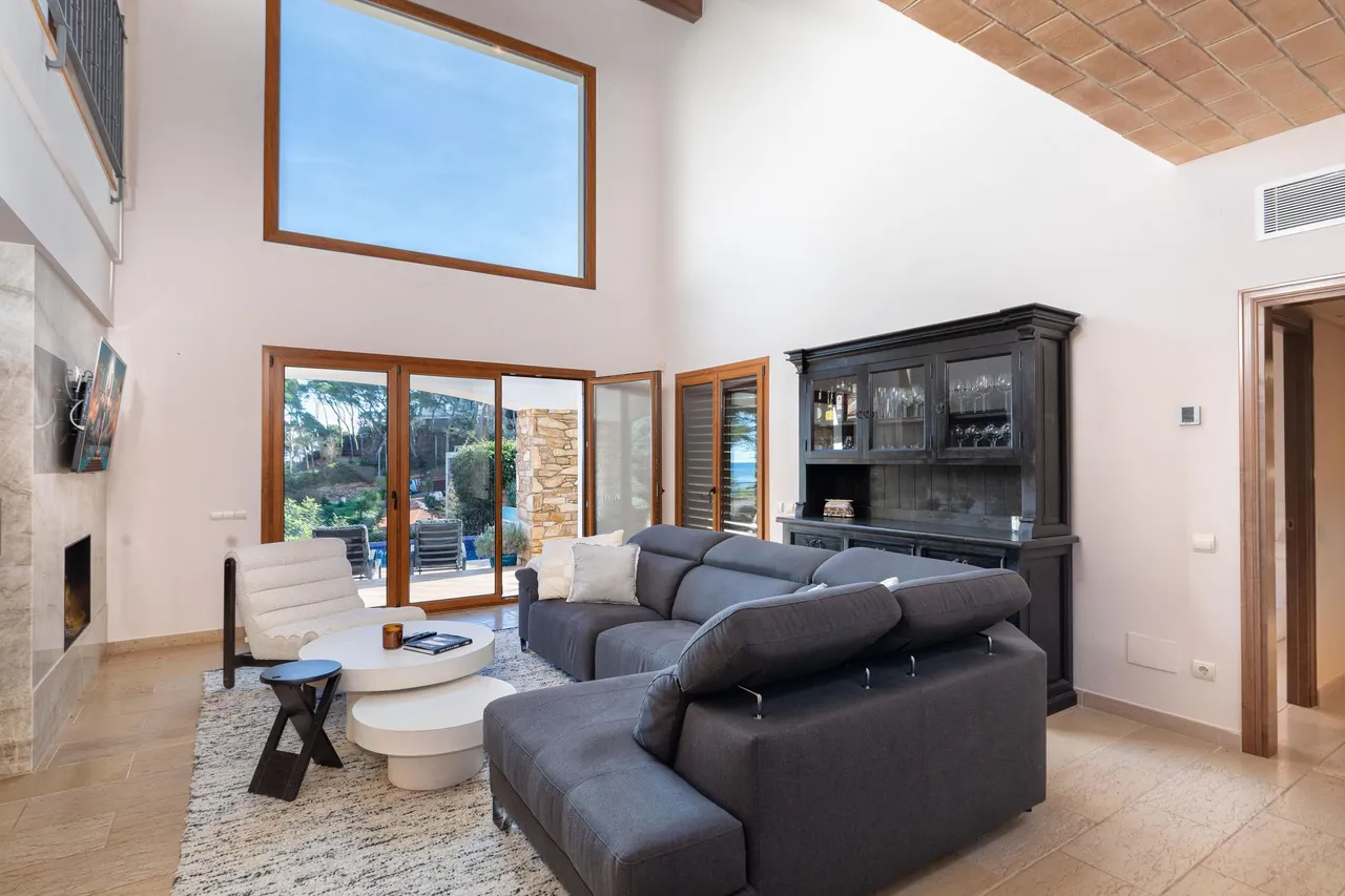 living - Casa / villa de 322m² en venta en Sa Riera, Costa Brava - gallery - 7