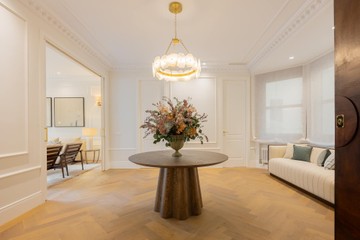 living - 494m² apartment with 43m² terrace for sale in Castellana - featured