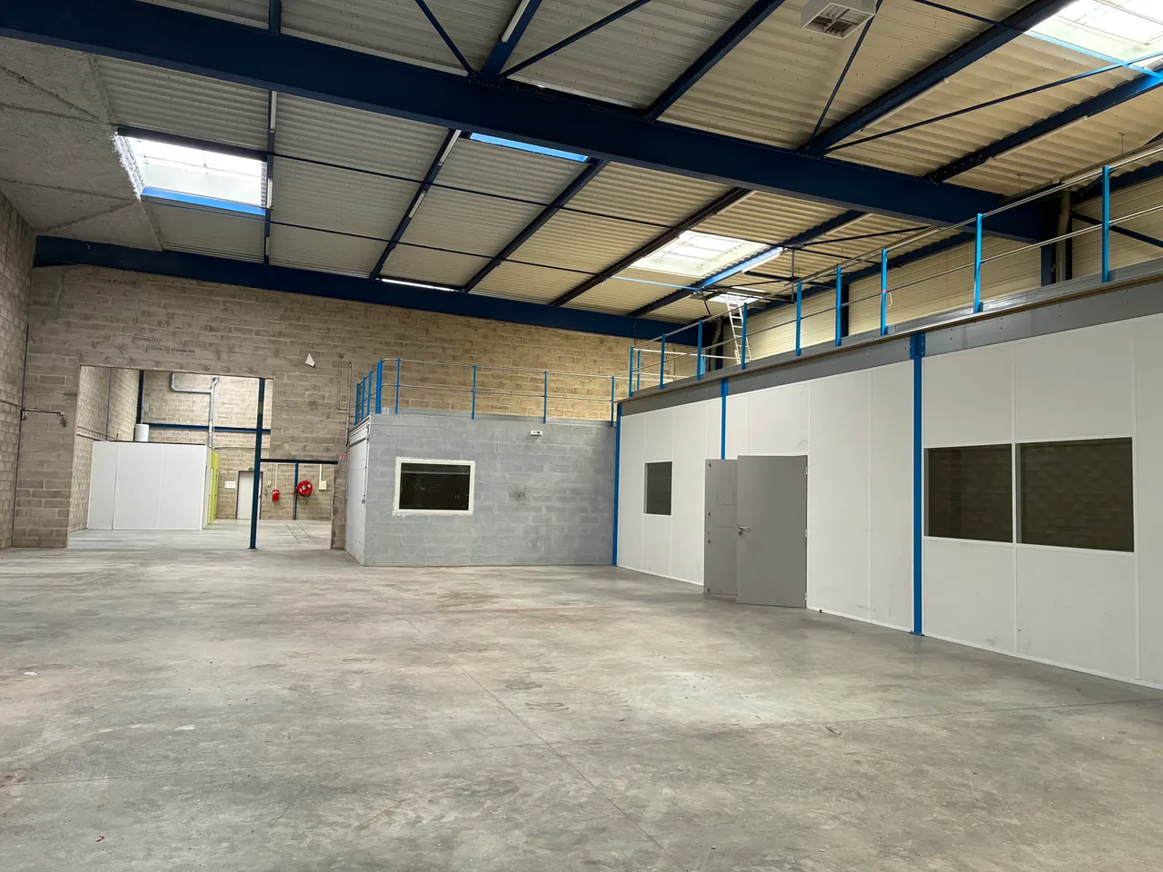 logistics - Activités / Bureaux À Louer - gallery - 6
