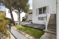 living - 443m² house / villa for rent in Sarrià, Barcelona - gallery thumbnail - 1