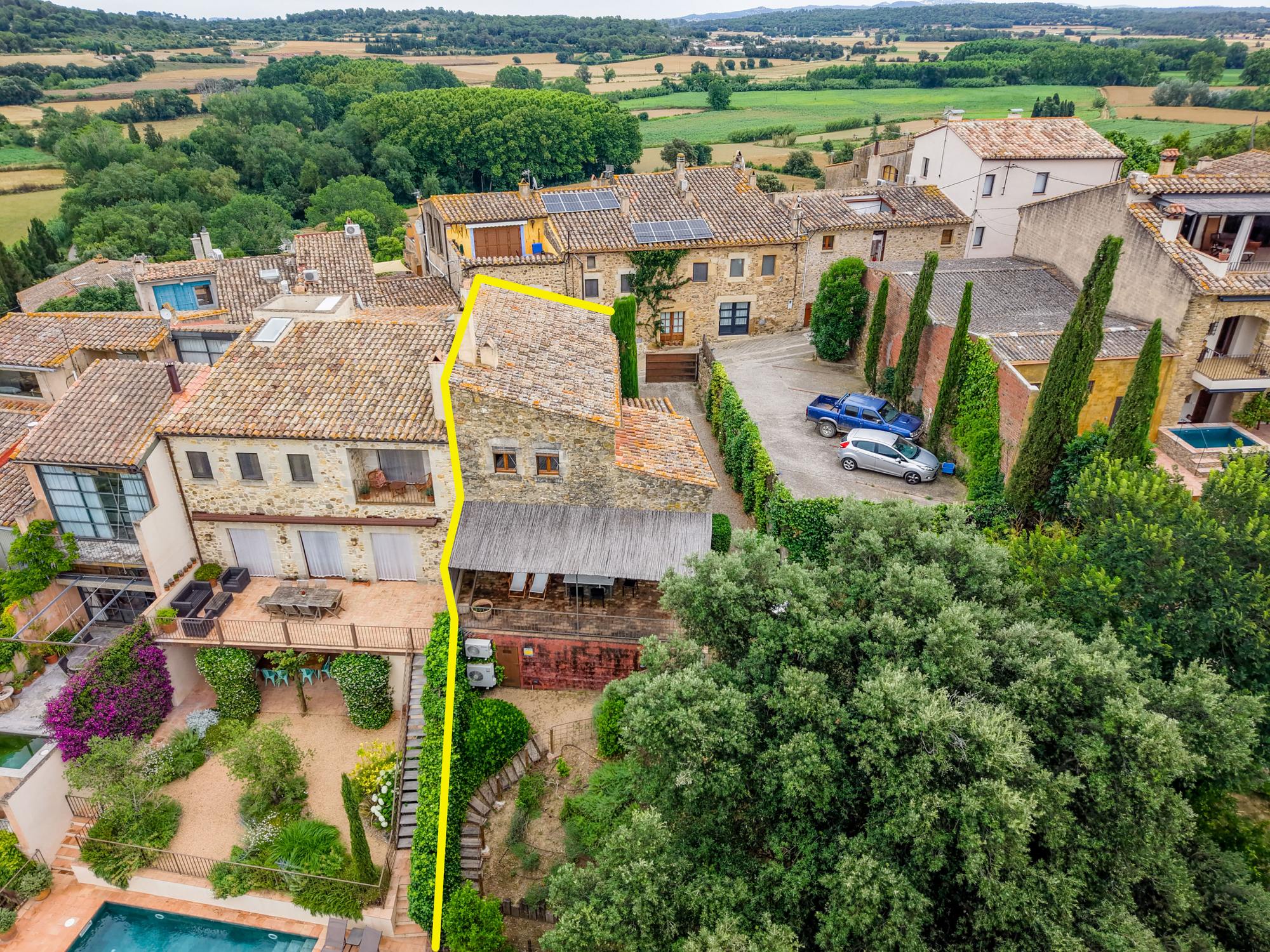 living - 260m² house / villa with 175m² garden for sale in Baix Empordà - Floor Plan thumbnail - 2