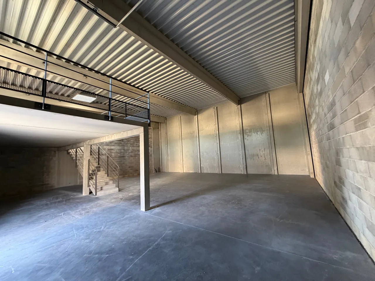 logistics - Activity Facility For Rent - For Sale - gallery - 9