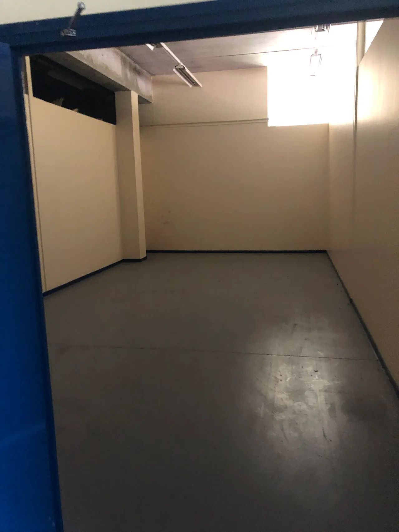 logistics - Light Industrial Premises / Offices For Rent - gallery - 5