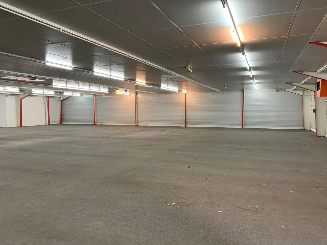 logistics - Activités / Bureaux À Louer - gallery - 2