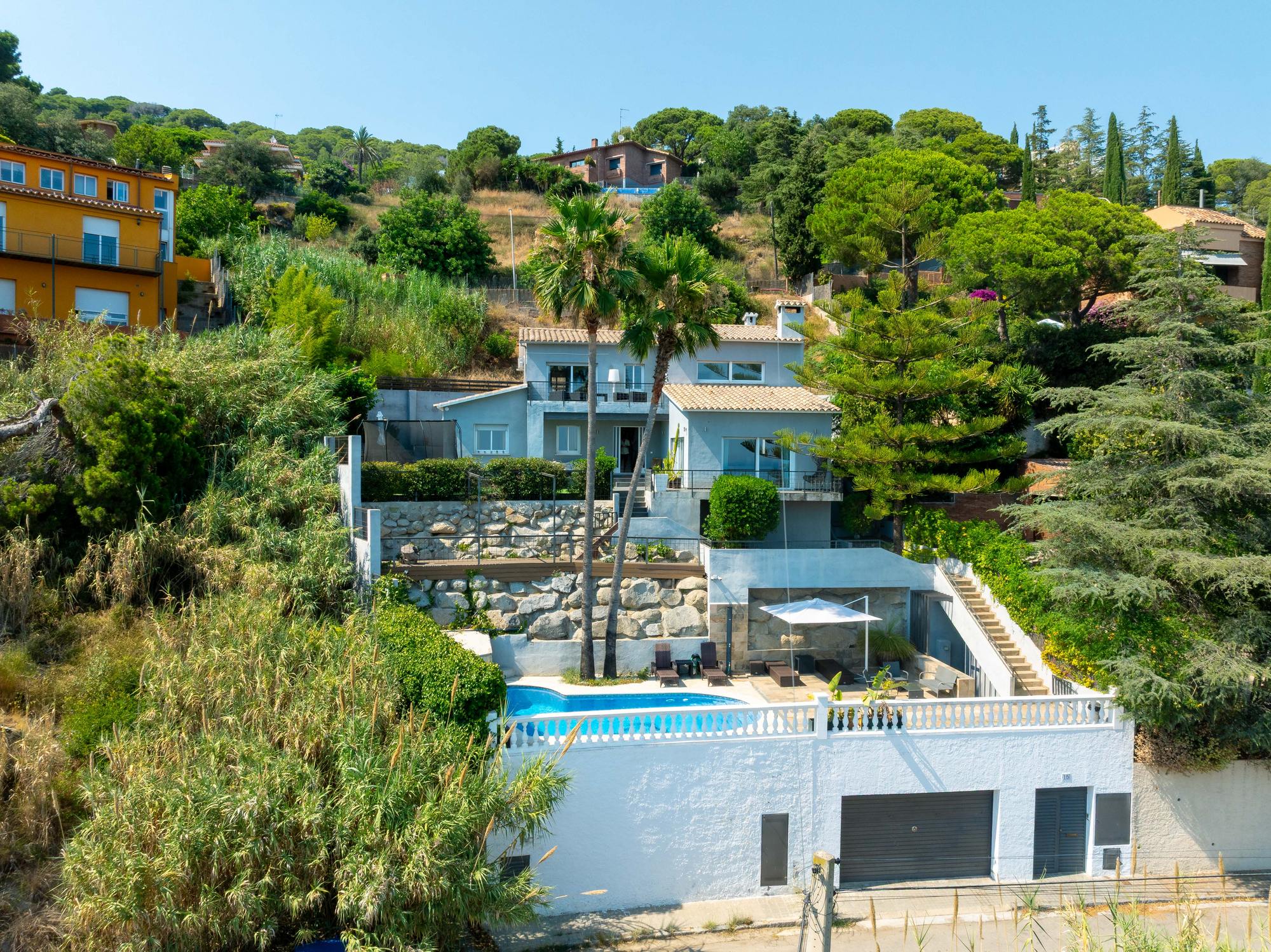 living - Casa / villa de 406m² en venta en Premià de Dalt, Barcelona - gallery thumbnail - 2