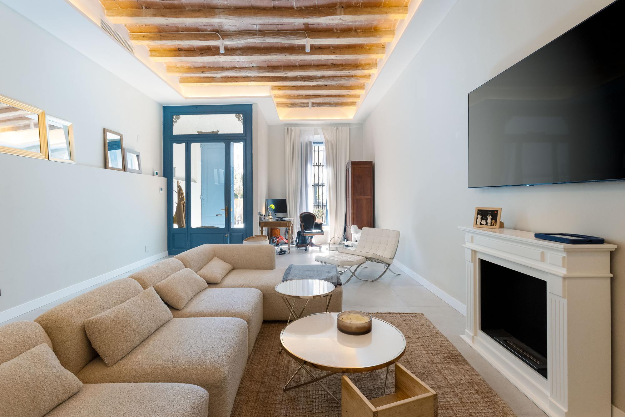 living - Casa / villa de 379m² en venta en El Masnou, Barcelona - gallery thumbnail - 3