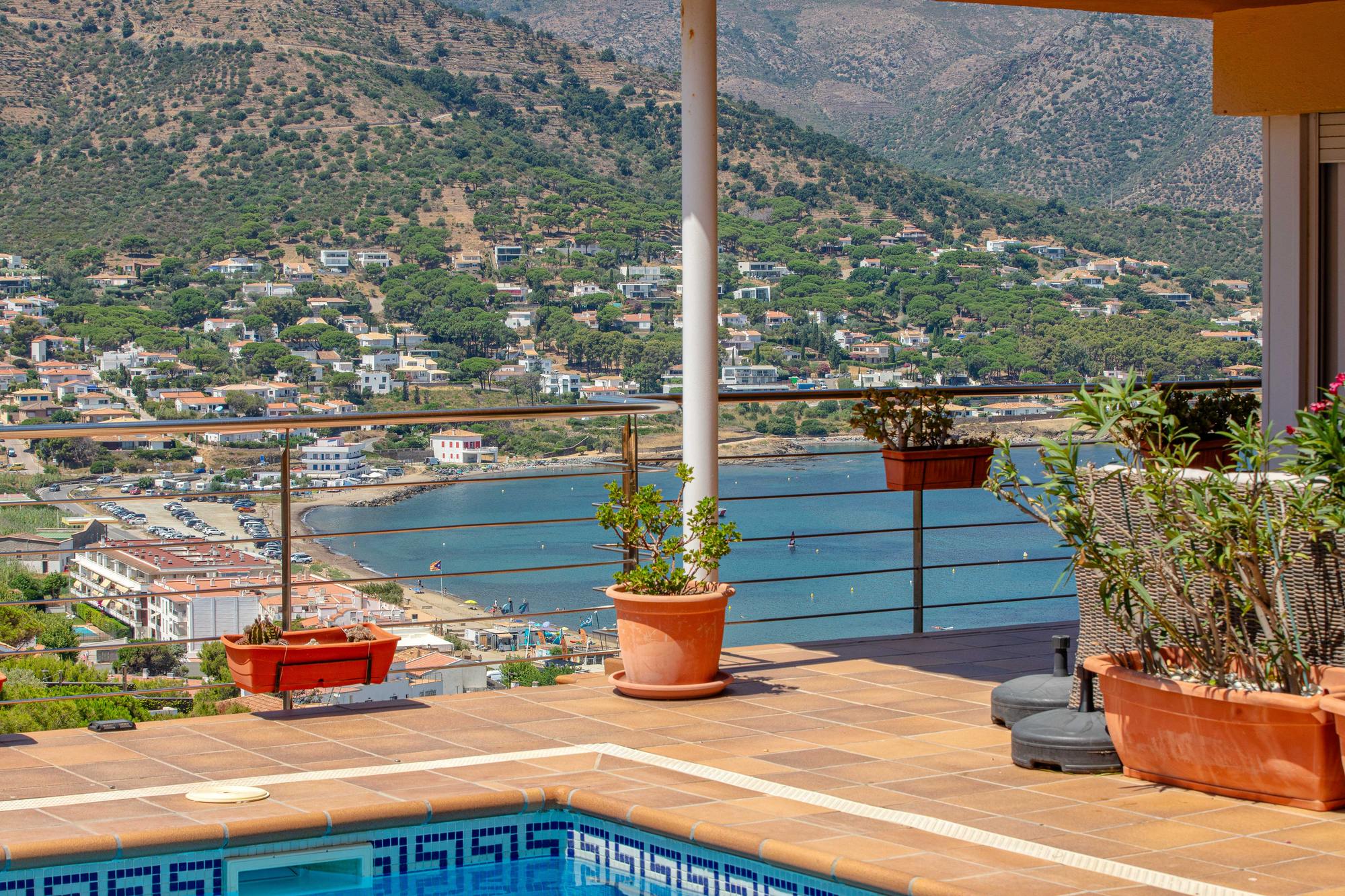 living - Casa / villa de 605m² en venta en El Port de la Selva - gallery - 3