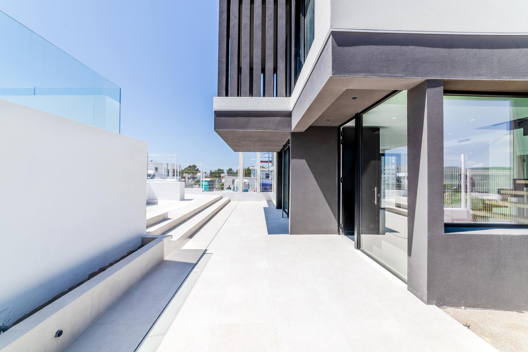 living - 226m² house / villa for sale in Mas Alba, Barcelona - gallery thumbnail - 7