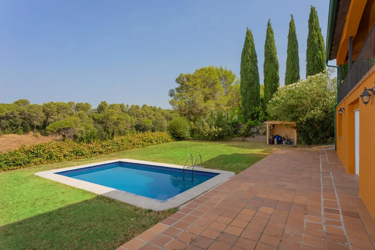 living - Casa / villa de 459m² en venta en El Gironés, Girona - gallery - 3