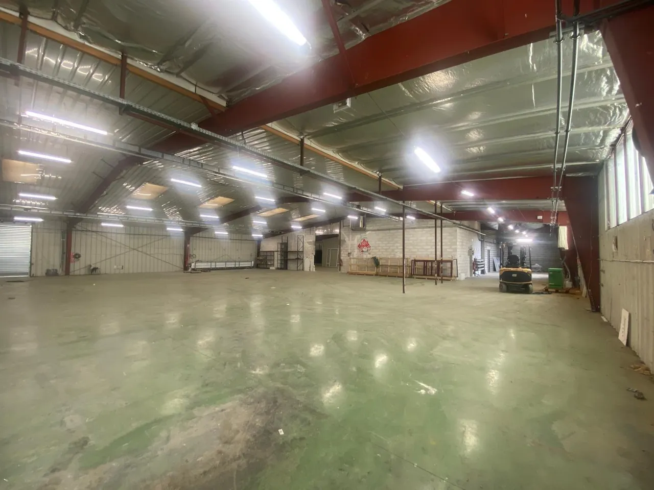 logistics - Light Industrial Premises / Offices For Rent - For Sale - gallery - 2