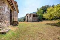 living - Casa rural de 2,979m² en venta en La Garrotxa, Girona - gallery thumbnail - 7