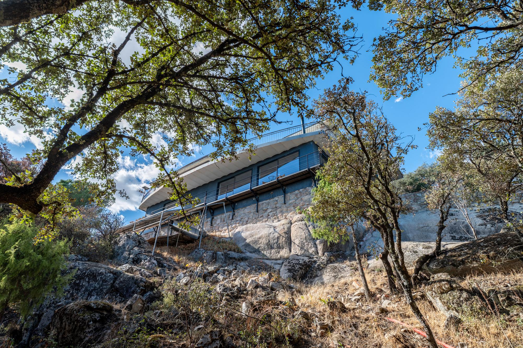 living - 483m² house / villa for sale in Torrelodones, Madrid - gallery thumbnail - 1