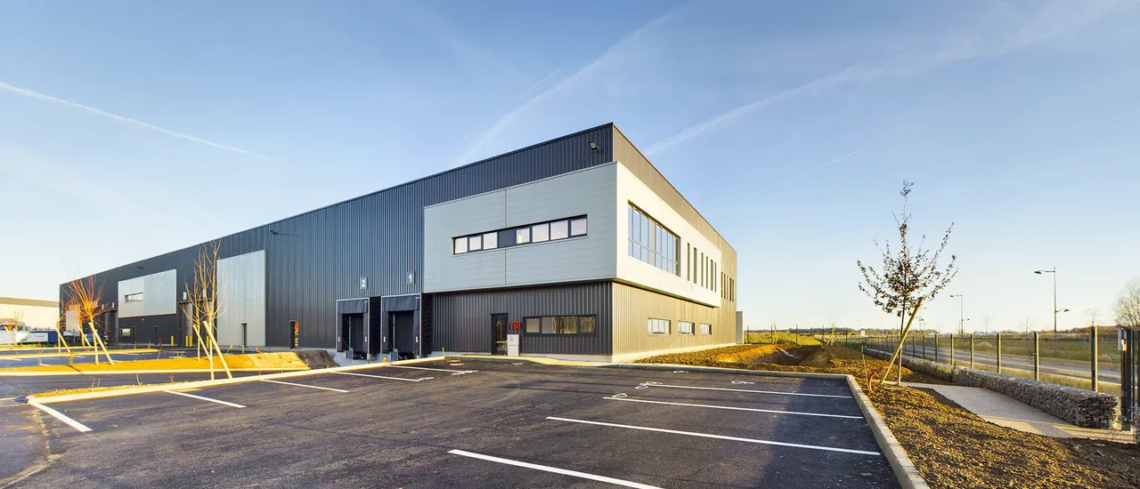 logistics - Light Industrial Premises / Offices For Rent - gallery - 3