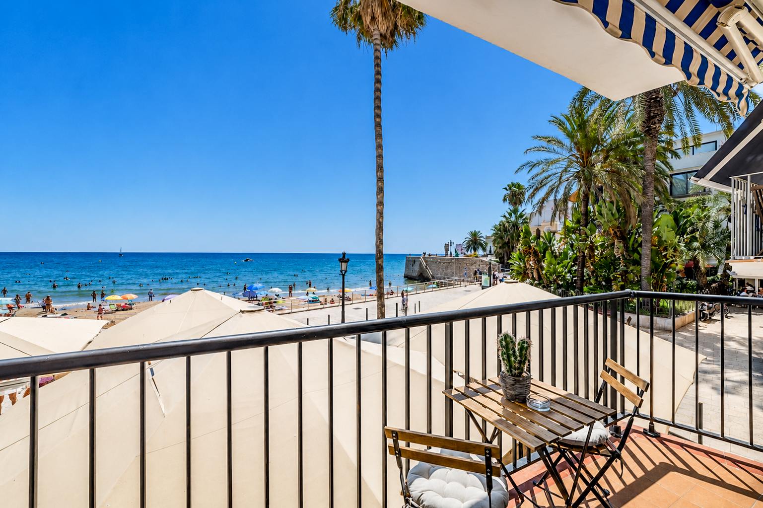 living - Piso de 76m² con 16m² terraza en venta en Sitges Town - gallery - 2