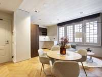 living - 85m² apartment for sale in El Born, Barcelona - gallery thumbnail - 9