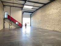 logistics - Activités / Bureaux À Louer - gallery thumbnail - 9