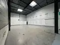 logistics - Activités / Bureaux À Louer - gallery thumbnail - 2