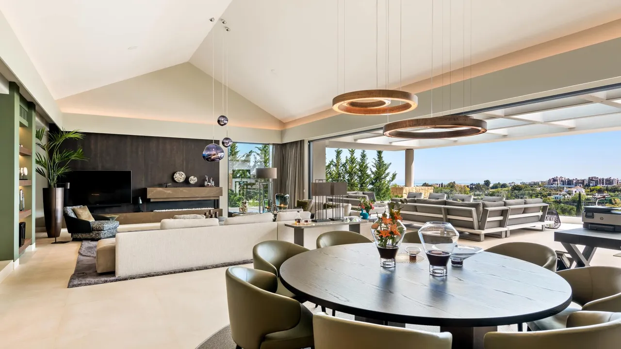 living - 925m² house / villa with 220m² terrace for sale in New Golden Mile - gallery - 6