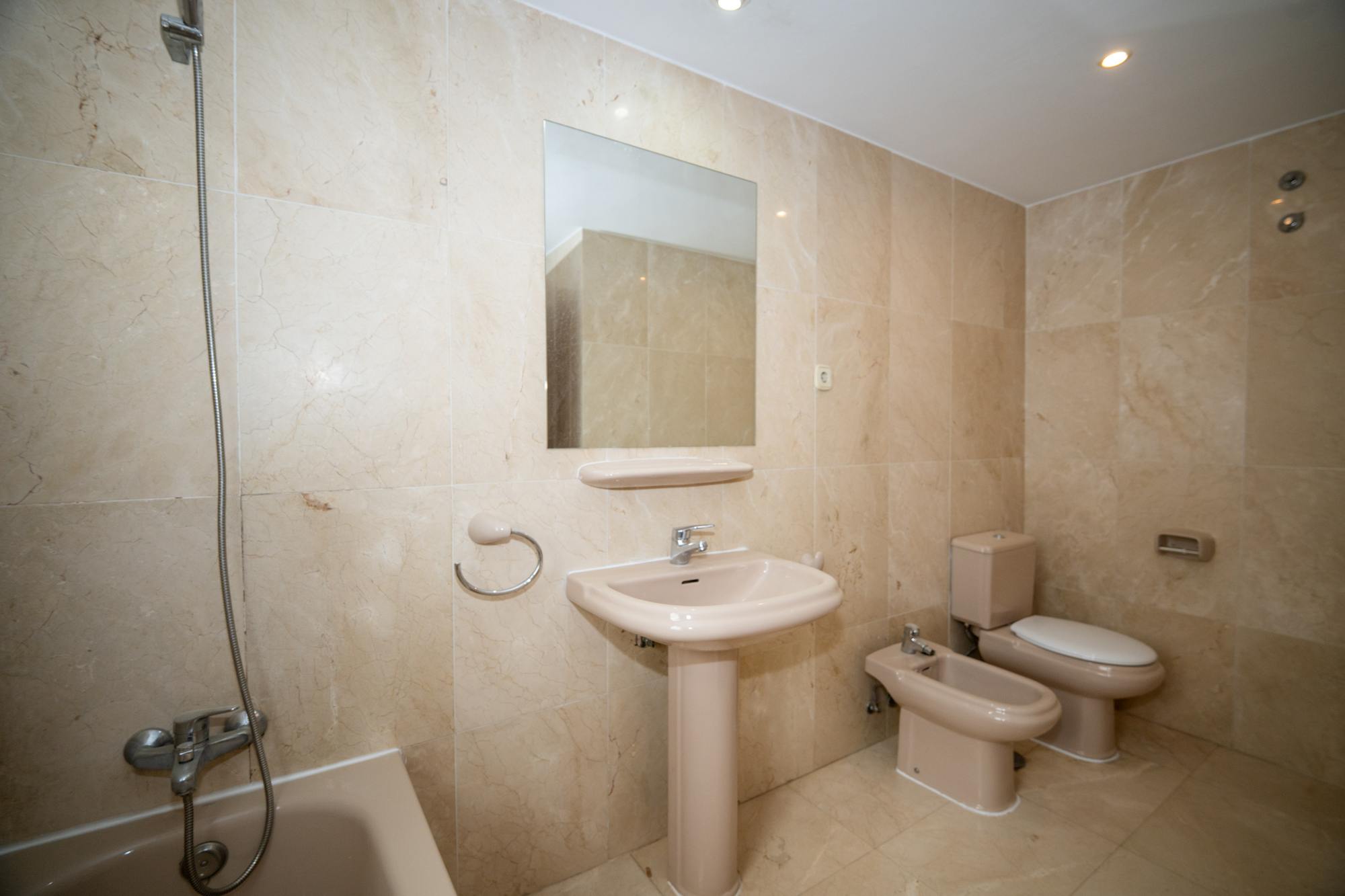 living - 97m² apartment for rent in San Sebastián de los Reyes - gallery thumbnail - 10