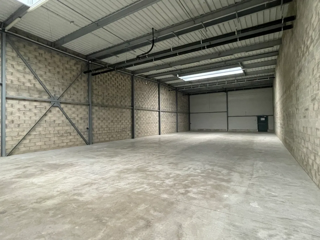logistics - Activity Facility For Rent - gallery - 4