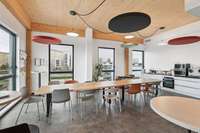 logistics - Light Industrial Premises / Offices For Rent - gallery thumbnail - 6