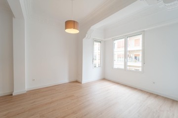 living - Piso de 139m² en alquiler en Gran Vía, Valencia - featured