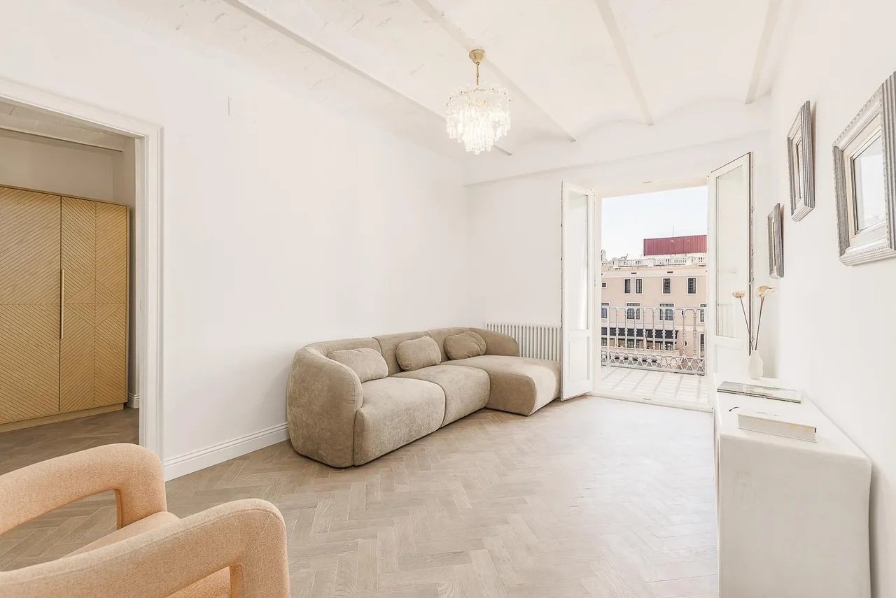 living - 119m² apartment with 15m² terrace for sale in Eixample Right - gallery - 2