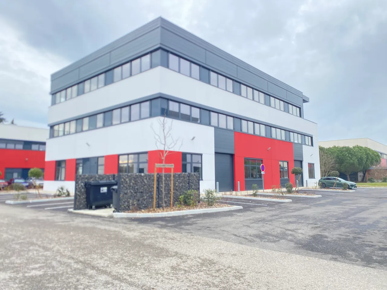 logistics - Activity Facility For Rent - gallery - 2