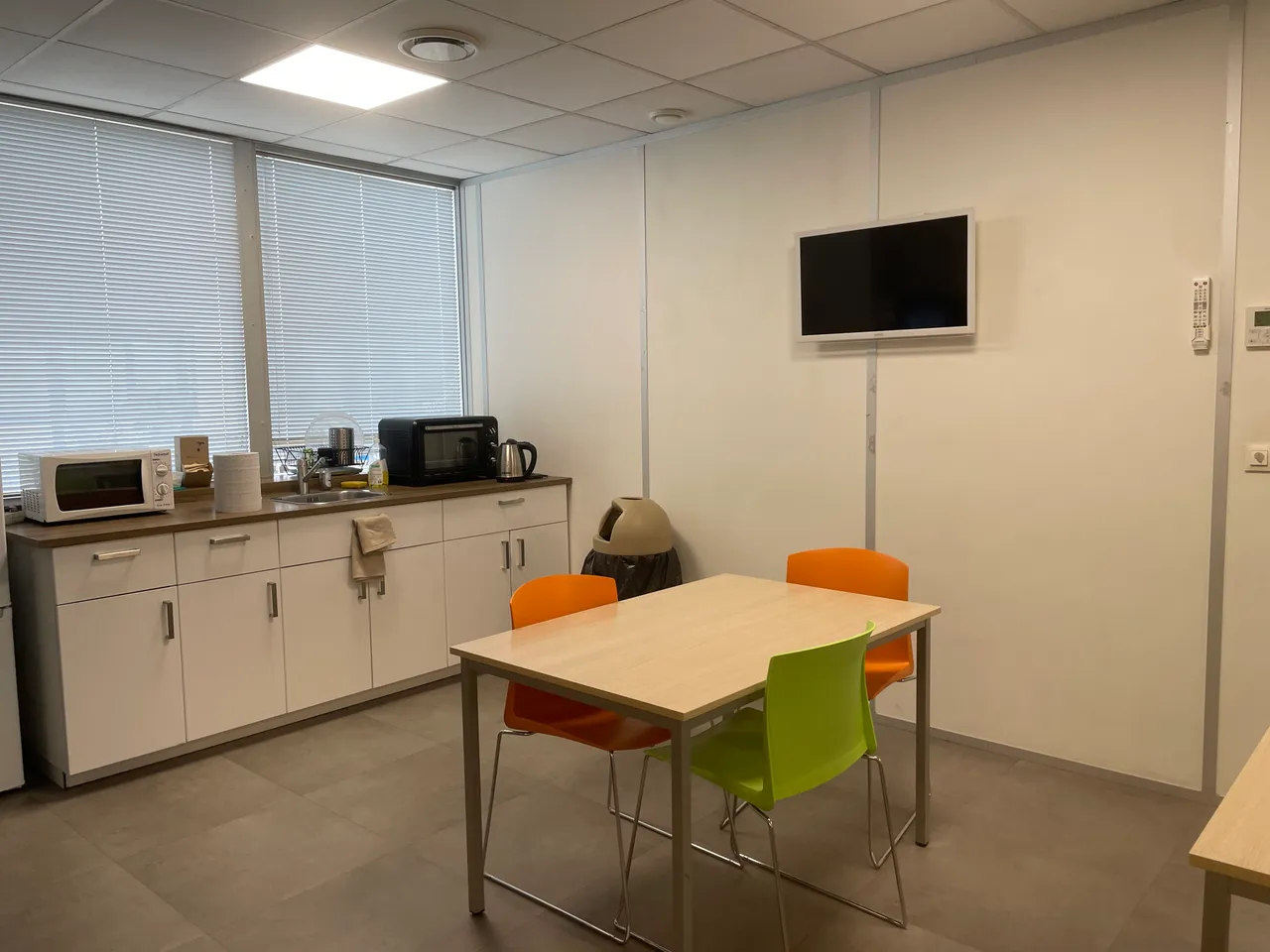 logistics - Light Industrial Premises / Offices For Rent - gallery - 6