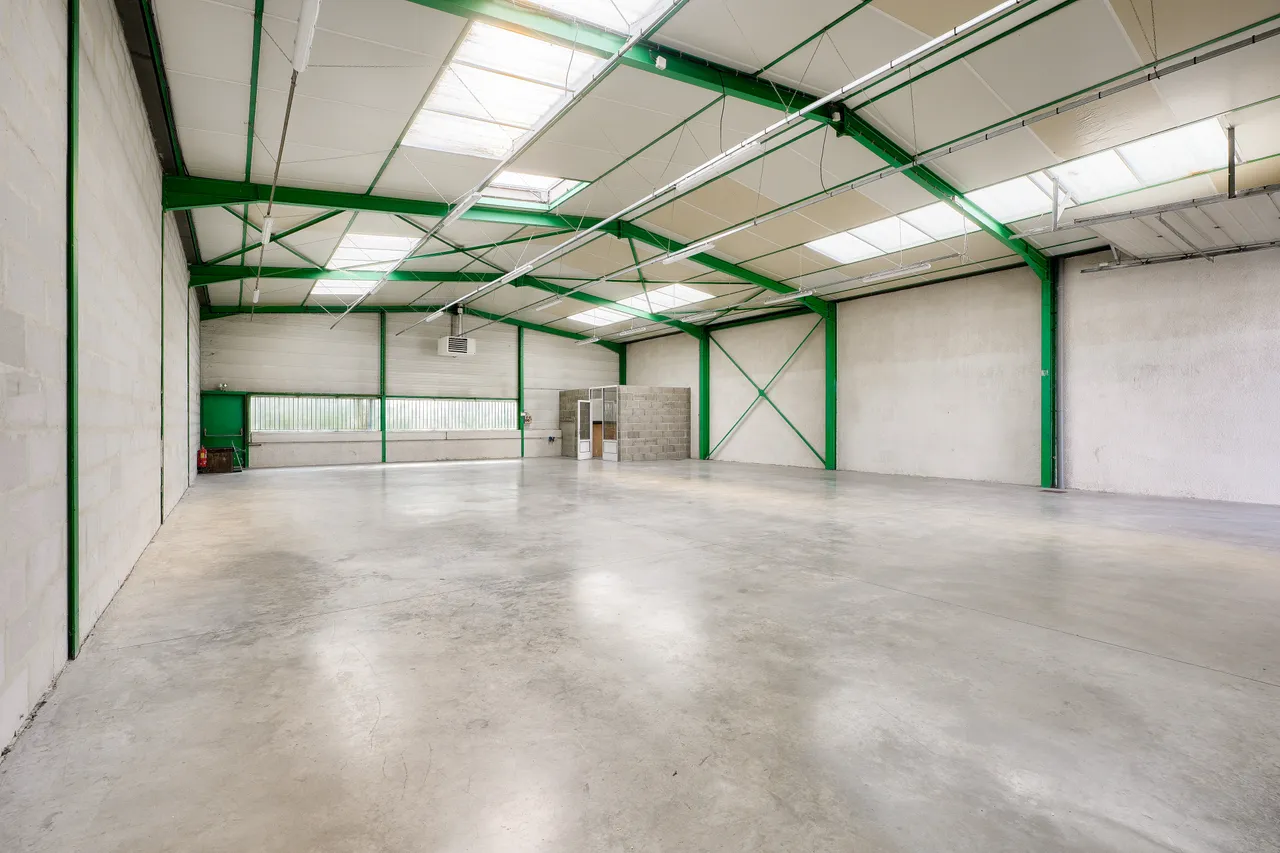 logistics - Activités / Bureaux À Louer - gallery - 3