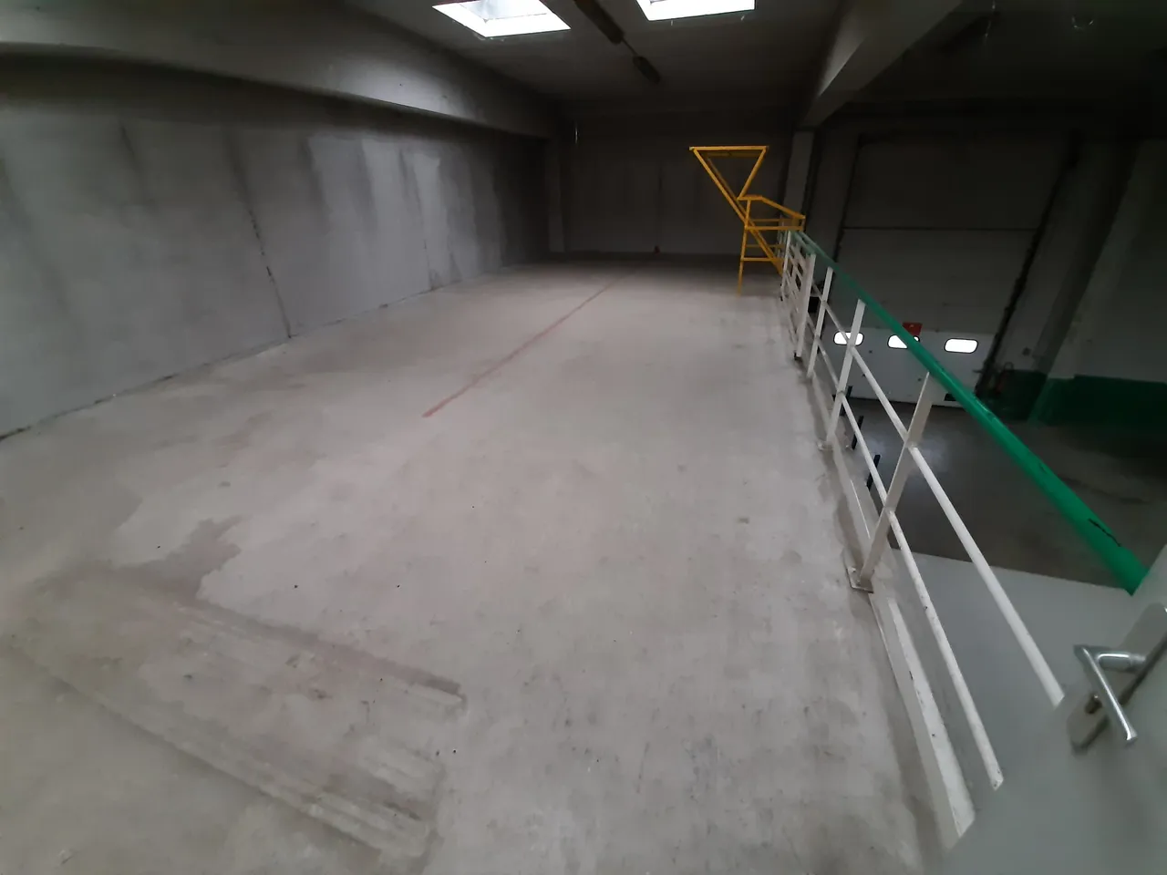 logistics - Light Industrial Premises / Offices For Rent - gallery - 6