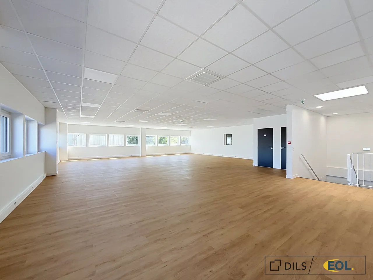 logistics - Warehouse / Offices For Rent - gallery - 7
