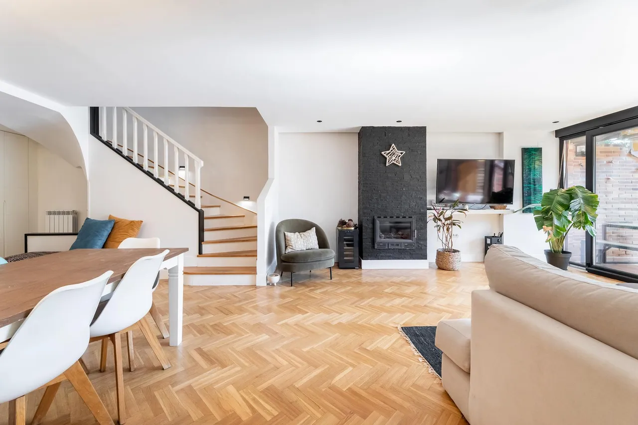 living - Casa / villa de 323m² con 54m² de jardín en venta en Majadahonda - gallery - 7