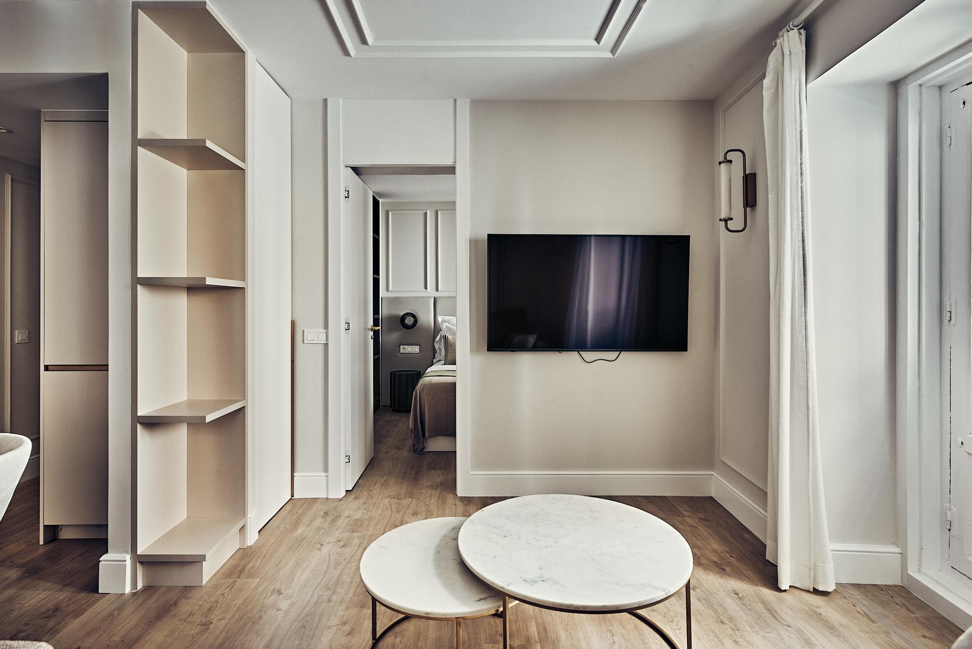 living - 68m² apartment for sale in Sol, Madrid - gallery thumbnail - 4