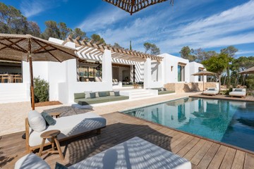 living - Parcela para casa de 374m² en venta en Santa Eulalia, Ibiza - featured