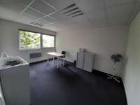 logistics - Activités / Bureaux À Louer - gallery thumbnail - 5