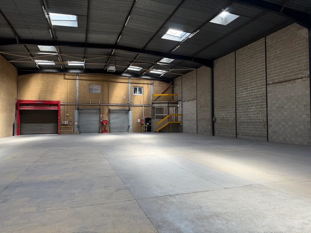 logistics - Activités / Bureaux À Louer - gallery - 5