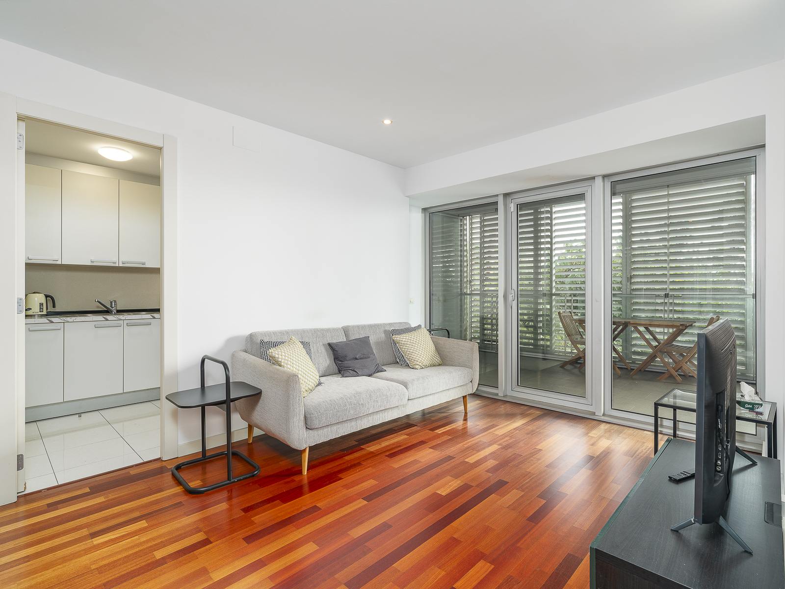 living - Piso de 84m² con 31m² terraza en venta en Diagonal Mar - gallery thumbnail - 7