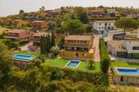 living - 459m² house / villa for sale in El Gironés, Girona - gallery thumbnail - 1