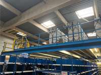 logistics - Activités / Bureaux À Louer - gallery thumbnail - 3
