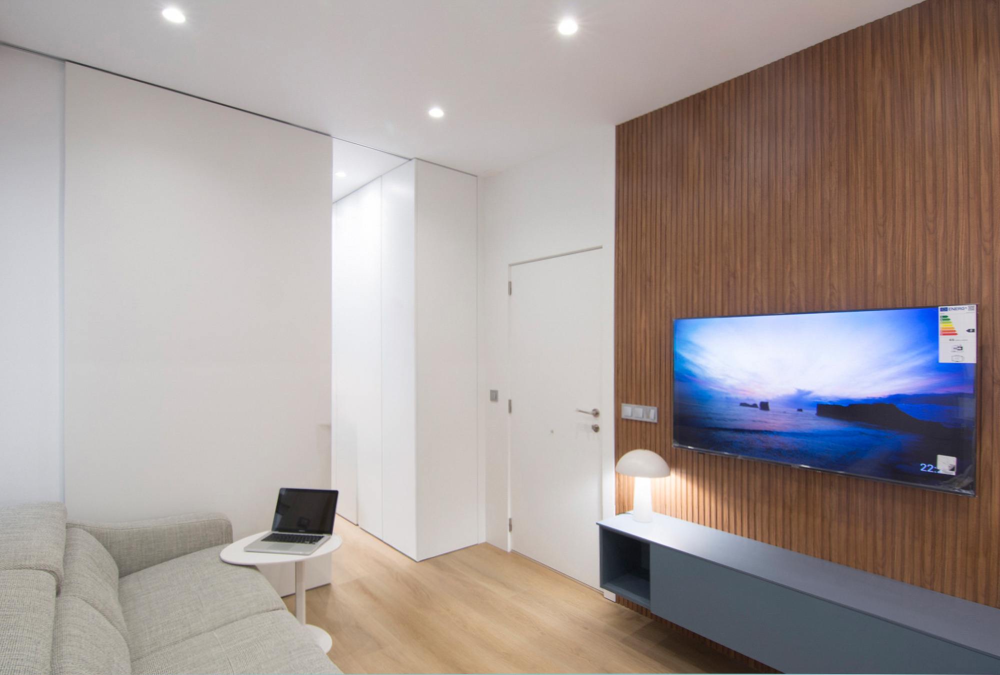 living - 45m² apartment for rent in Sant Francesc, Valencia - featured