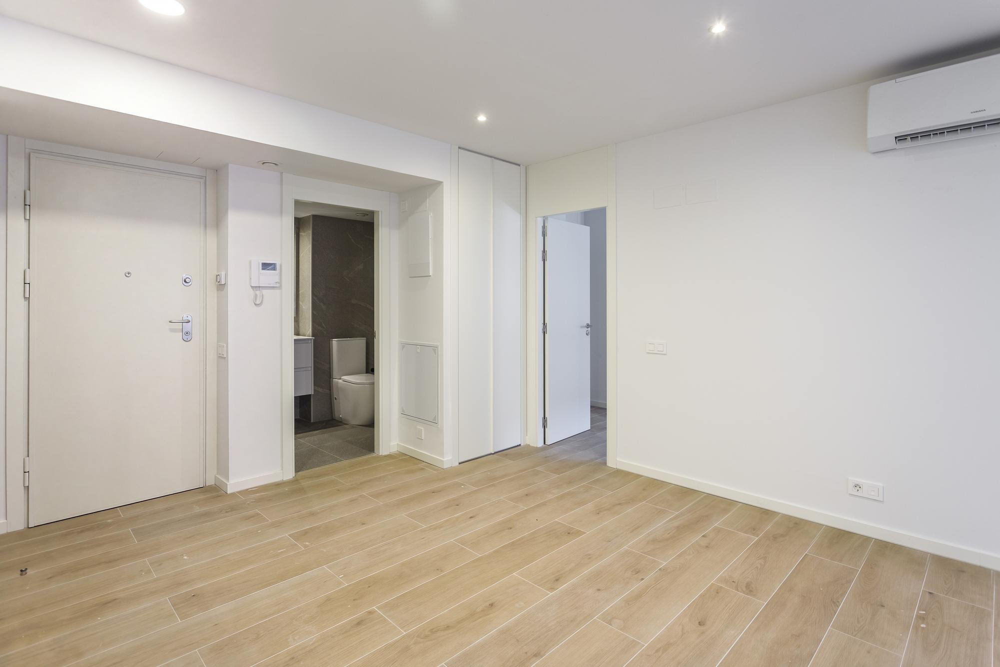 living - Piso de 72m² con 16m² terraza en alquiler en Ventilla - Almenara - gallery thumbnail - 1