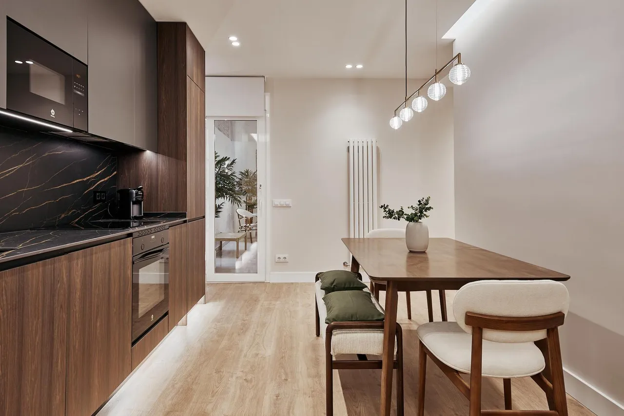 living - Piso de 71m² con 10m² terraza en venta en Almagro, Madrid - gallery - 7
