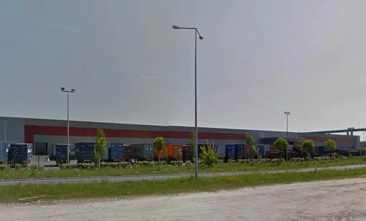 logistics - Logistics Warehouse For Rent - gallery - 4