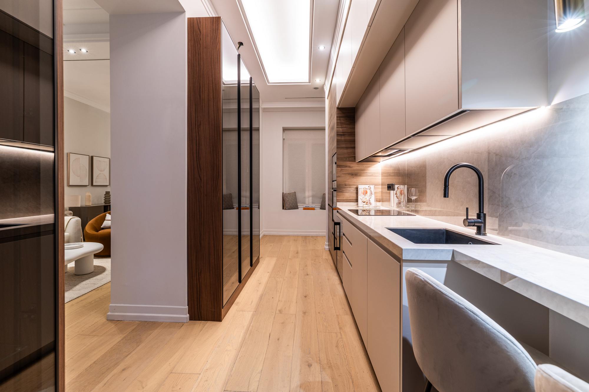 living - Piso de 148m² en venta en Almagro, Madrid - gallery - 6
