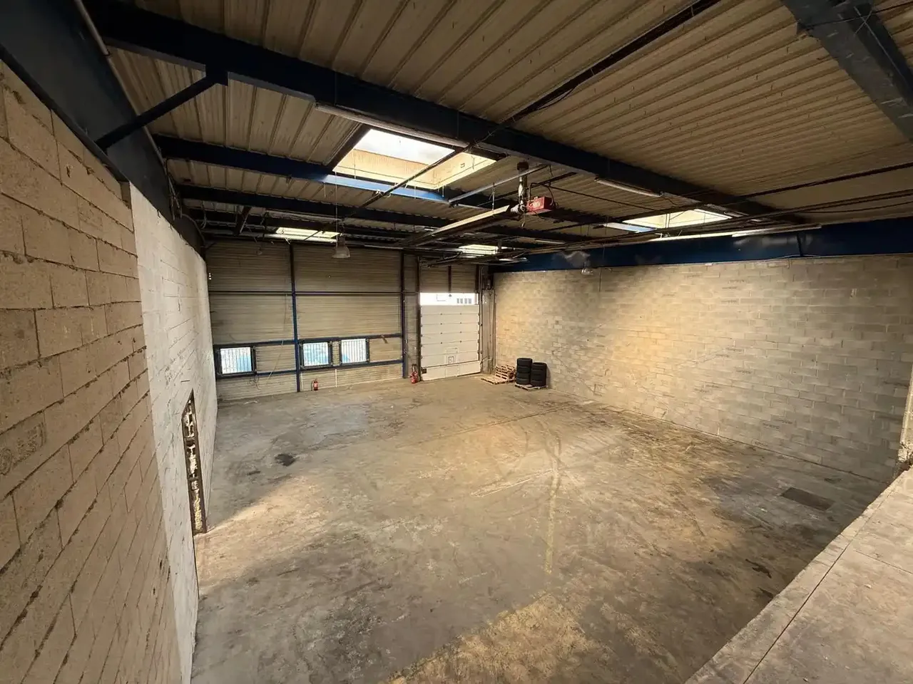 logistics - Activités / Bureaux À Louer - gallery - 8