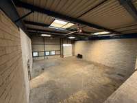 logistics - Light Industrial Premises / Offices For Rent - gallery thumbnail - 8