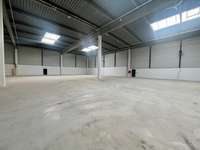 logistics - Entrepôt / Bureaux À Louer - gallery thumbnail - 4